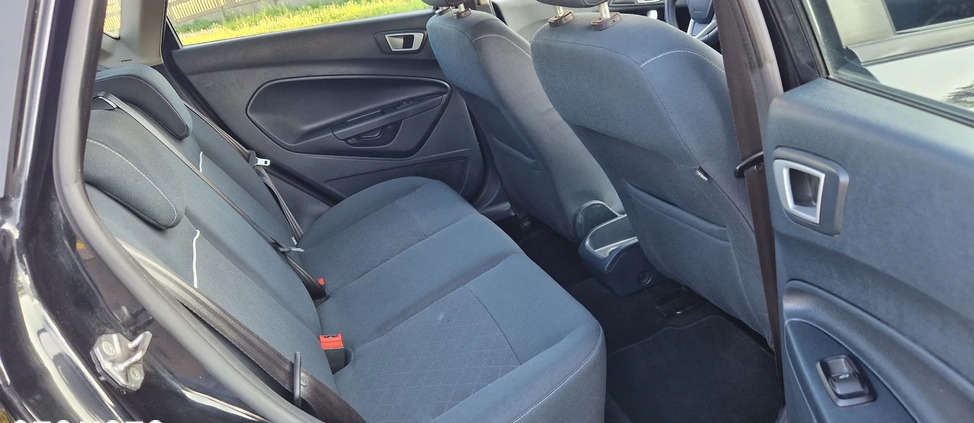 Ford Fiesta cena 19900 przebieg: 211000, rok produkcji 2012 z Świecie małe 191